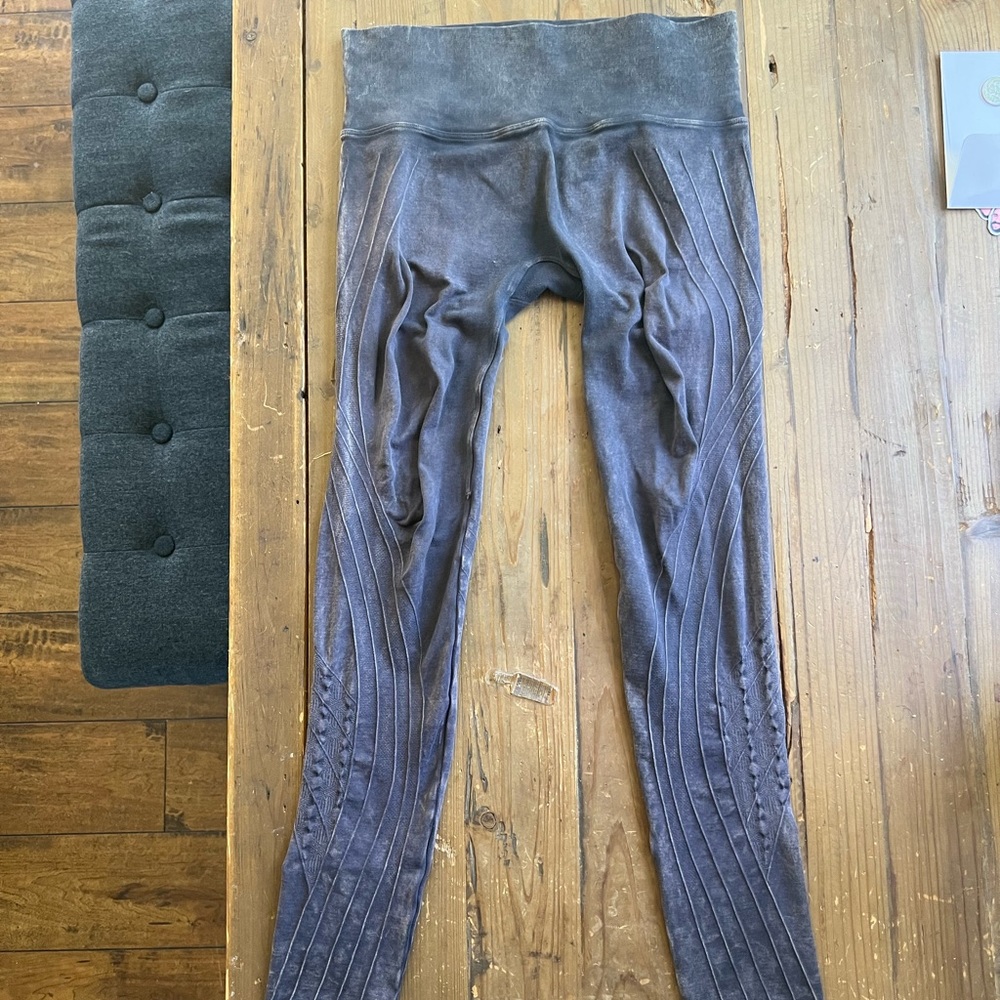 Grey leggings